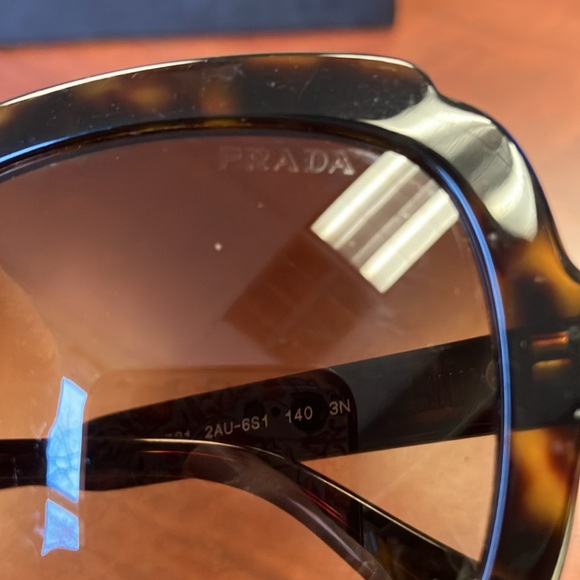 Prada Havana Frame Color SPR 16U Oversized Sunglasses + Box - Picture 2 of 10